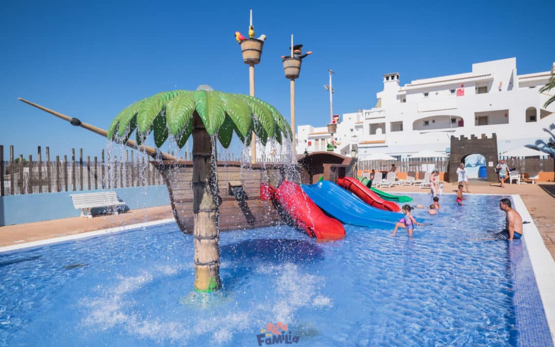 Blau Punta Reina Resort, el paraíso de Mallorca para las familias que buscan toboganes y todo incluido