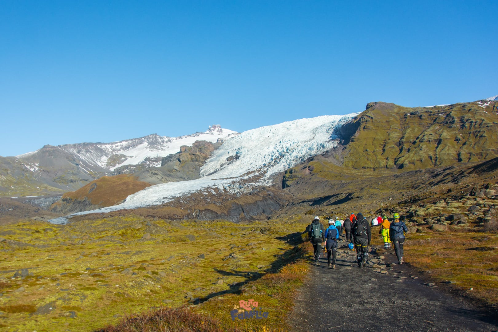 Trekking en el glaciar Vatnajökull de Islandia