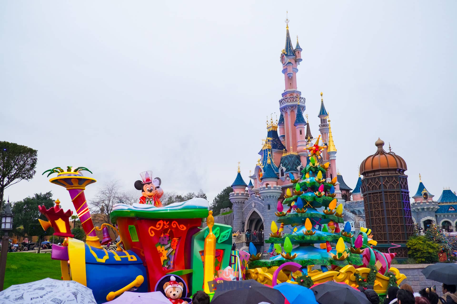 Cabalgata de Navidad en Disneyland París