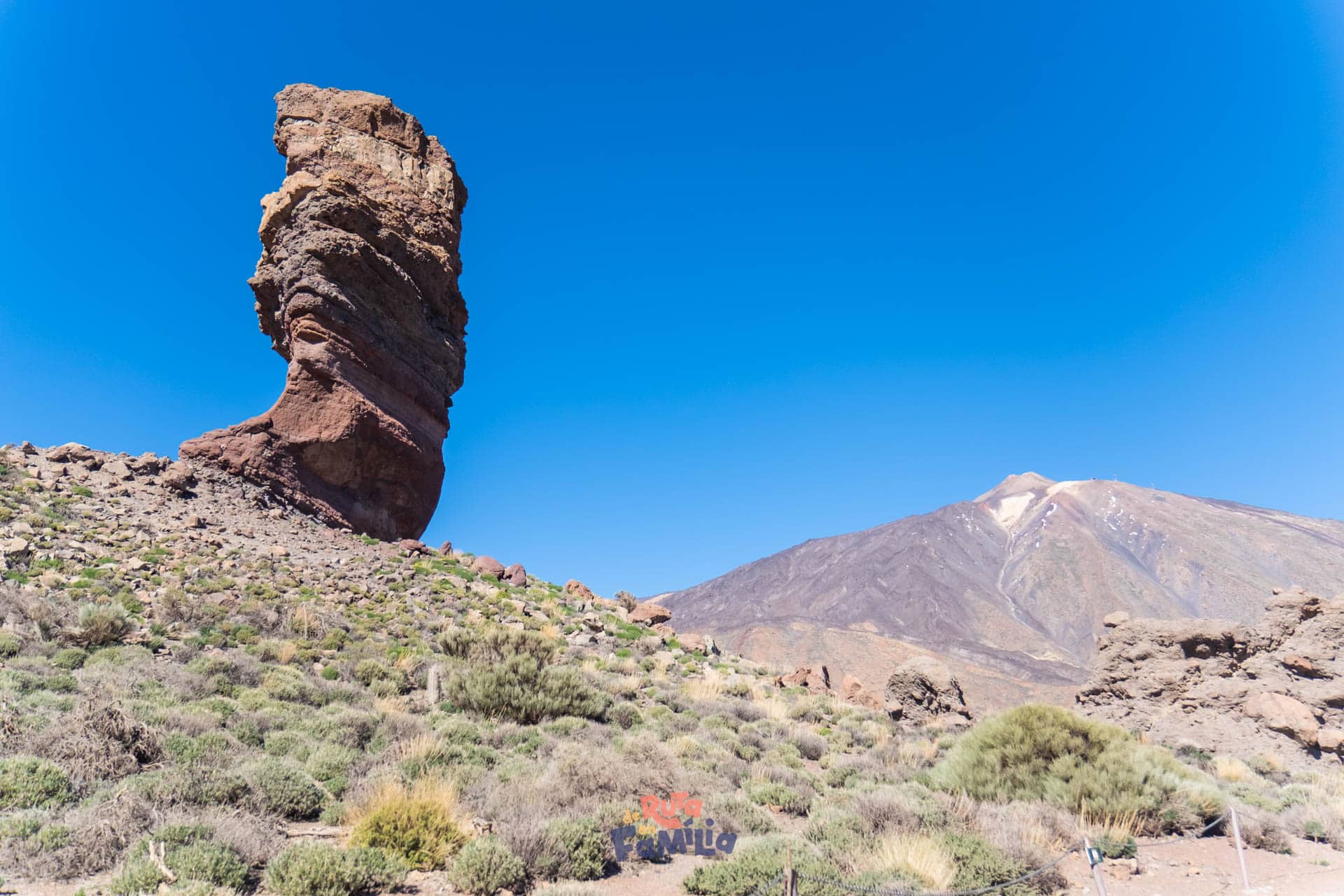Roque Cinchado, en el Parque Nacional del Teide