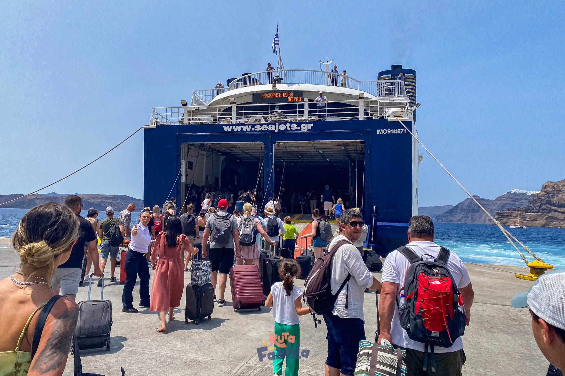 Athinios, el puerto de Santorini